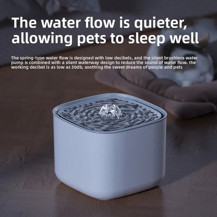 Fontaine silencieuse pour animaux, design moderne, blanc, débit d'eau doux et apaisant, idéal pour le sommeil des animaux.
