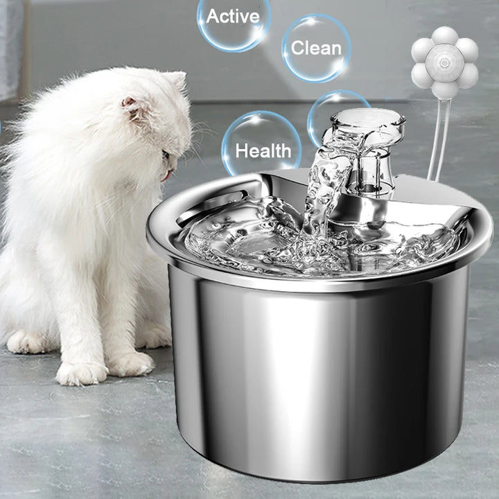 Fontaine à eau pour animaux en acier inoxydable, design moderne, optimisée pour la santé et l'hydratation des chats.