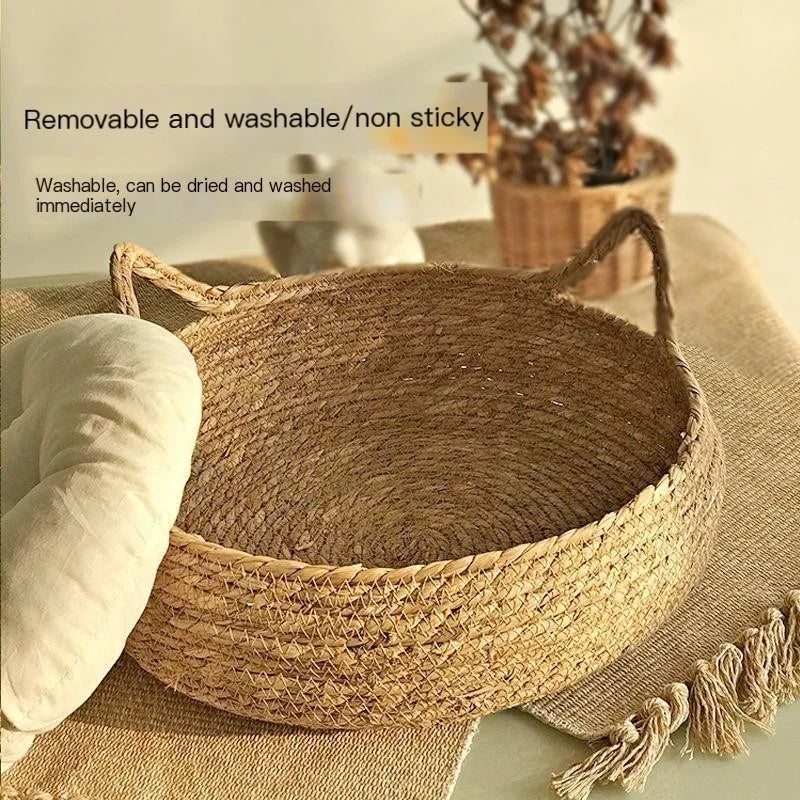 Panier pour chat en osier avec coussin blanc et oreilles de chat – modèle L’Oseraie Féline