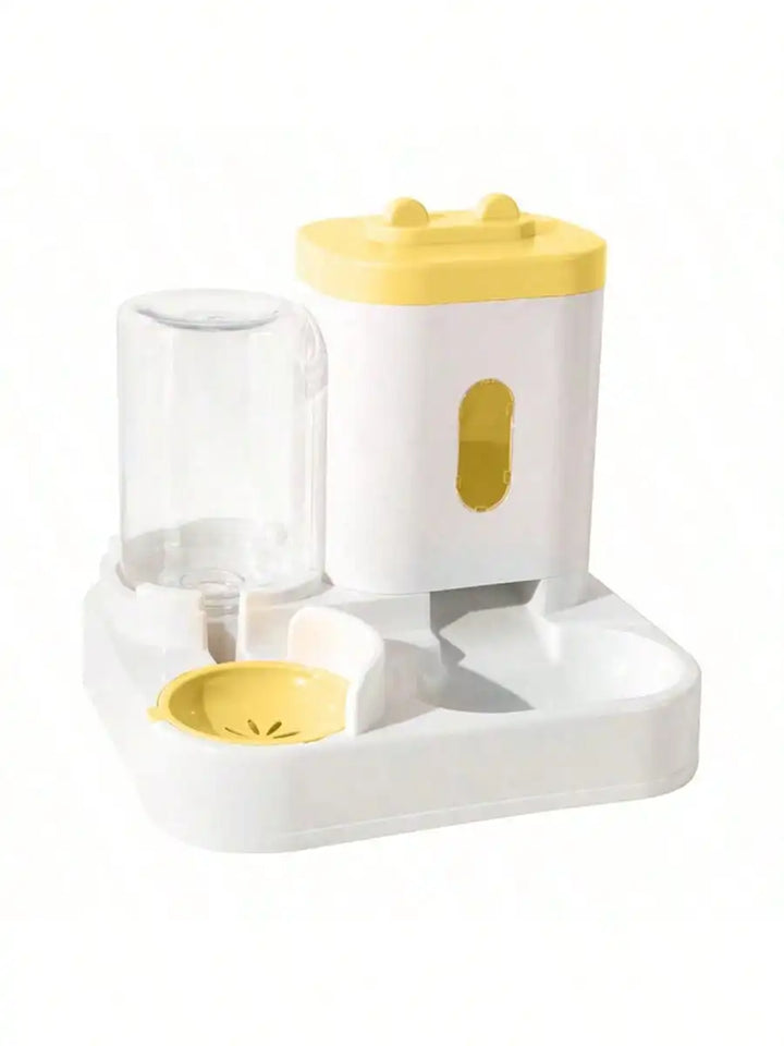 Distributeur d'eau automatisé pour animaux, blanc et jaune, en plastique, avec réservoir transparent.