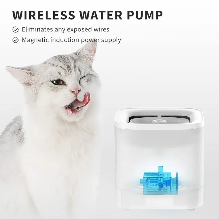Fontaine à eau sans fil pour animaux, couleur blanche, avec alimentation par induction magnétique.